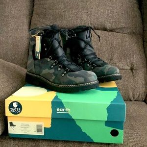 Earth Waterproof Camo Side Zip Boot—Kodiak Glacier